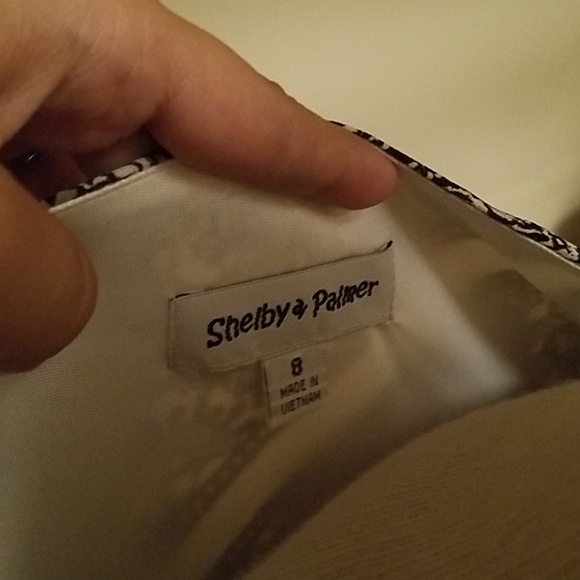 Sophisticated Women's Special Occasion Dress - Picture 3 of 3